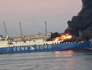 Odesa Türk TIR Gemisi Vuruldu: Chornomorsk Limanı’nda alev aldı